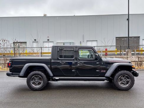 Used 2023 Jeep Gladiator Rubicon w/ Trailer Tow Package AWD/4WD image 7