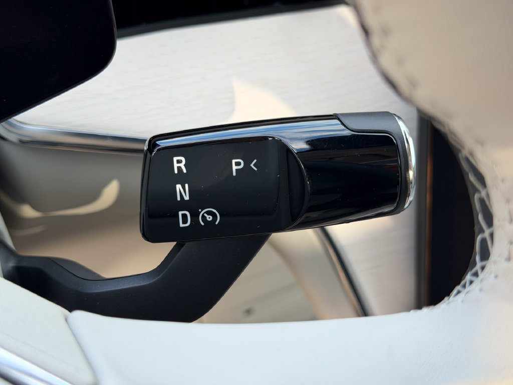 Certified 2025 Volvo EX90 Plus AWD/4WD image 36
