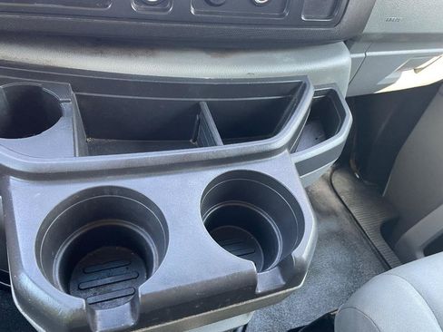 Used 2017 Ford E-350 and Econoline 350 Super Duty RWD image 9