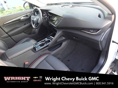 Used 2022 Buick Envision Essence w/ Sport Touring Package image 31