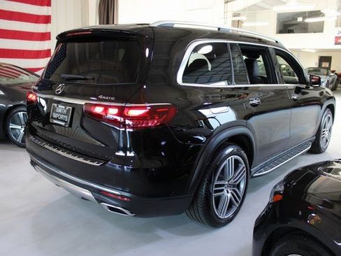 Used 2025 Mercedes-Benz GLS 450 4MATIC image 47