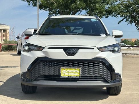 Used 2023 Toyota Corolla Cross AWD Hybrid image 7