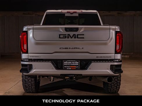 Used 2021 GMC Sierra 2500 Denali w/ Denali Ultimate Package AWD/4WD image 8
