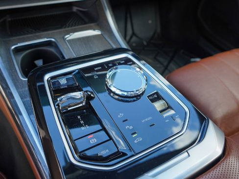 Used 2024 BMW 750e xDrive w/ Executive Package image 15