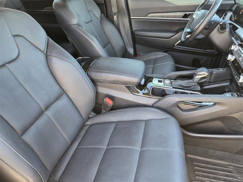 Certified 2023 Kia Telluride EX image 19
