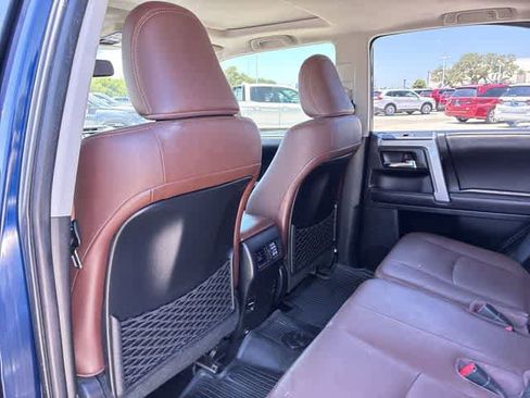 Used 2017 Toyota 4Runner Limited AWD/4WD image 19