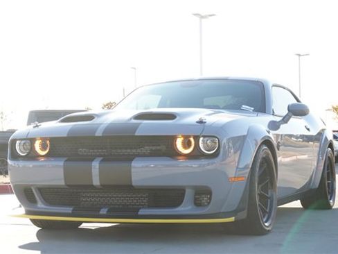 Used 2022 Dodge Challenger SRT Hellcat image 3