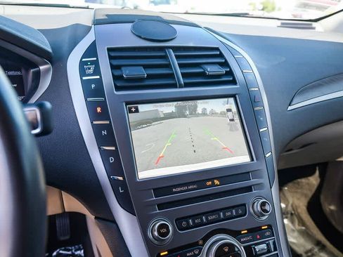 Used 2019 Lincoln MKZ Reserve FWD image 22