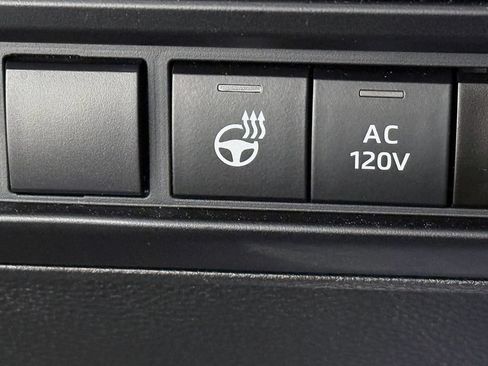 Used 2023 Toyota Tundra Platinum AWD/4WD image 35