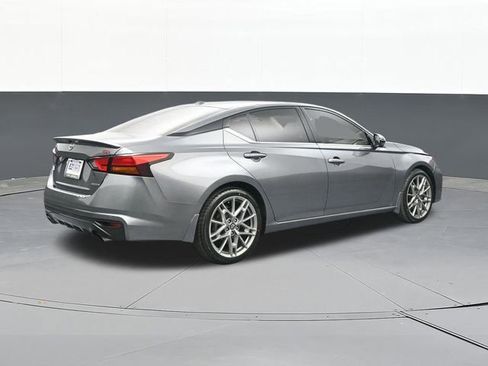 Used 2023 Nissan Altima 2.0 SR image 15