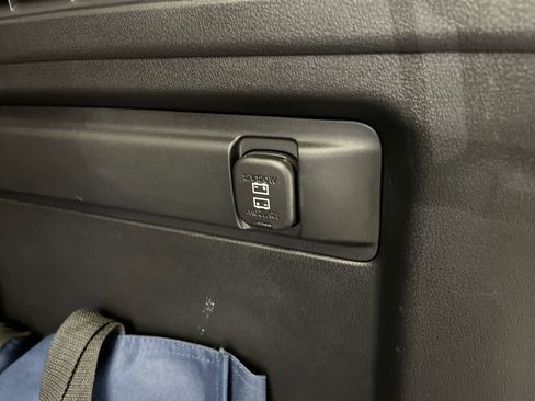 Certified 2025 MAZDA CX-90 Plug-In Hybrid w/Premium Sport image 34