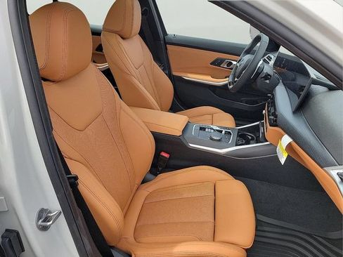 Used 2026 BMW 330i Sedan w/ Premium Package RWD image 18