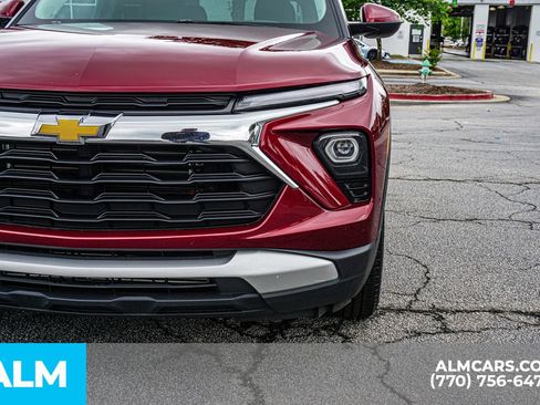 Used 2024 Chevrolet TrailBlazer LT FWD image 17
