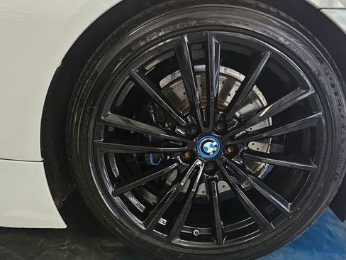 Used 2019 BMW i8 Coupe image 22