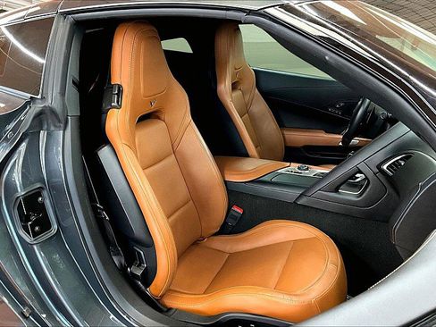 Used 2017 Chevrolet Corvette Stingray Coupe w/ 2LT Preferred Equipment Group image 7