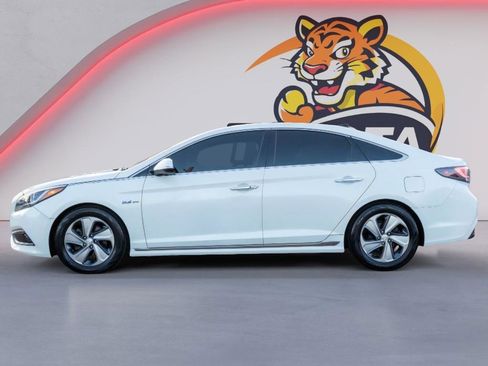 Used 2016 Hyundai Sonata Limited w/ Option Group 02 image 8