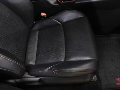 Used 2020 Toyota RAV4 TRD Off-Road w/ TRD Off-Road Weather Package AWD/4WD image 92