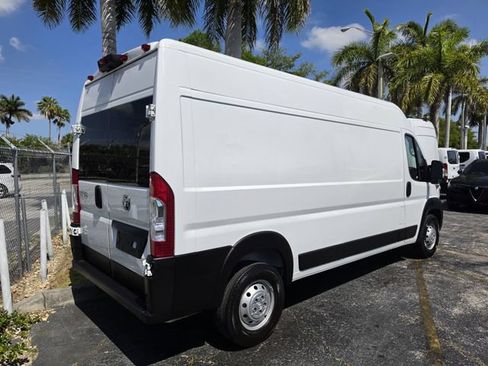 Used 2023 RAM ProMaster 2500 FWD image 4