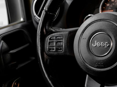 Used 2017 Jeep Wrangler Unlimited Sahara w/ Connectivity Group image 24