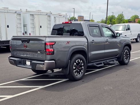 Used 2024 Nissan Frontier Pro-X RWD image 9