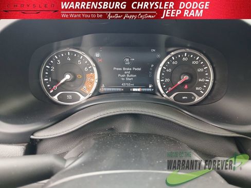 Used 2023 Jeep Renegade Latitude AWD/4WD image 14