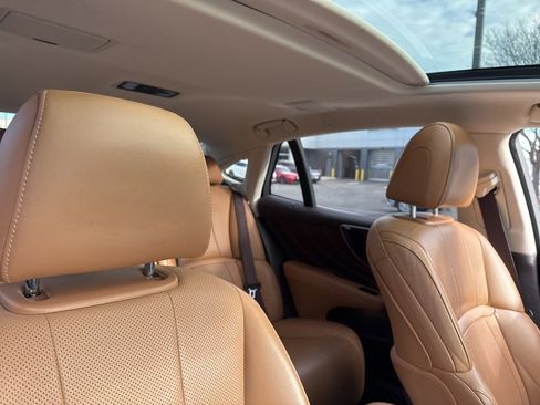 Used 2018 Lexus LS 500 AWD w/ Accessory Package (Z1) image 9