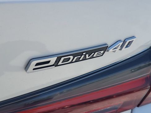 Used 2023 BMW i4 eDrive40 w/ M Sport Package RWD image 8