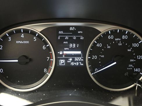 Certified 2025 Nissan Kicks Play S FWD image 16