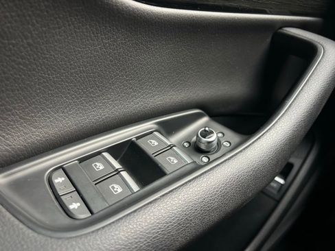 Used 2017 Audi Q7 3.0T Premium image 41