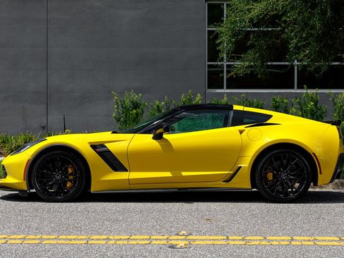 Used 2019 Chevrolet Corvette Z06 RWD image 21