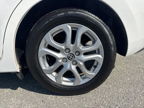 Used 2016 Scion iA FWD image 27