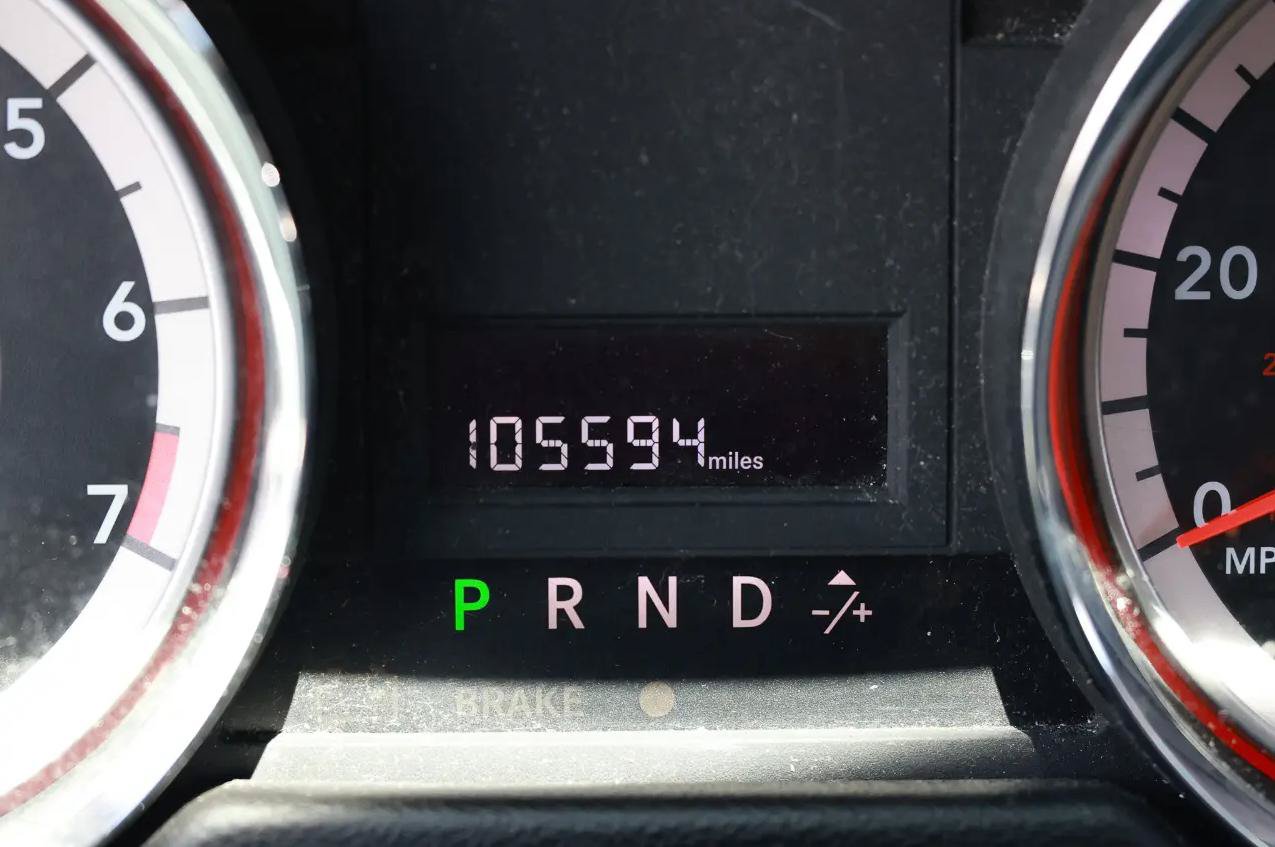 Used 2011 Dodge Grand Caravan Express FWD image 39
