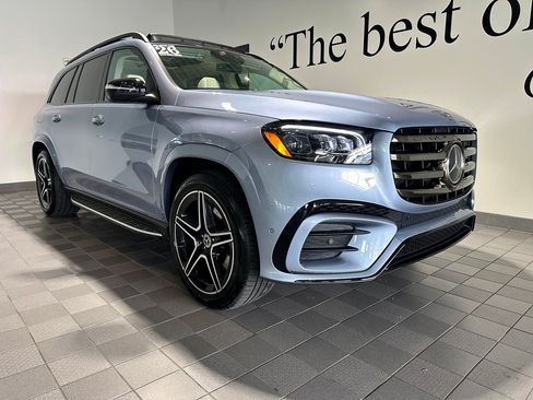 Used 2026 Mercedes-Benz GLS 450 4MATIC image 1