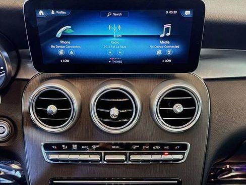 Used 2022 Mercedes-Benz GLC 300 4MATIC image 13