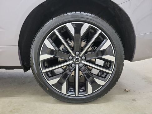 New 2026 Volvo XC60 B5 Ultra w/ Protection Package Premier AWD/4WD image 12