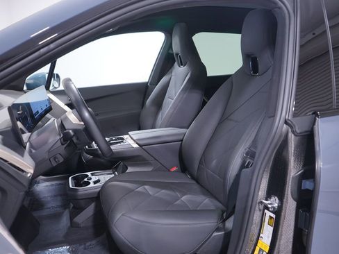 Used 2024 BMW iX xDrive50 w/ Sport Package image 7