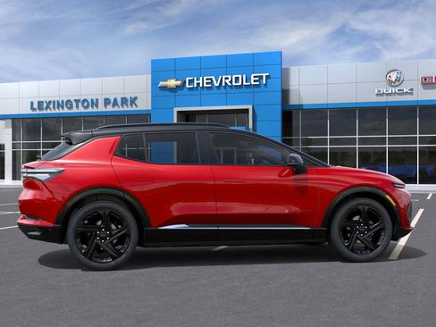 New 2025 Chevrolet Equinox EV RS w/ Convenience Package II image 5