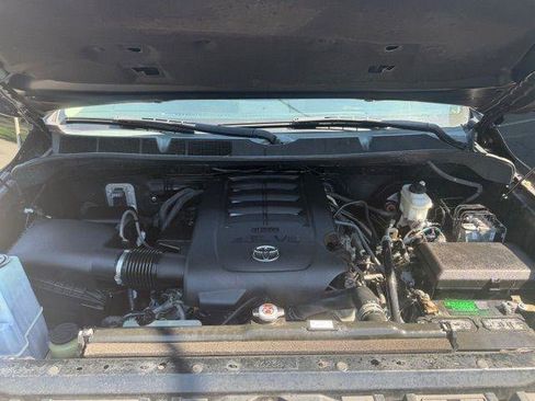 Used 2019 Toyota Tundra SR5 RWD image 8