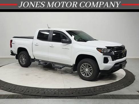 Used 2024 Chevrolet Colorado LT w/ LT Convenience Package II AWD/4WD image 1