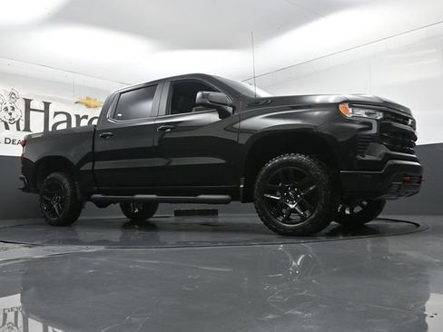 New 2026 Chevrolet Silverado 1500 LT Trail Boss w/ LPO, Dark Essentials Package AWD/4WD image 2