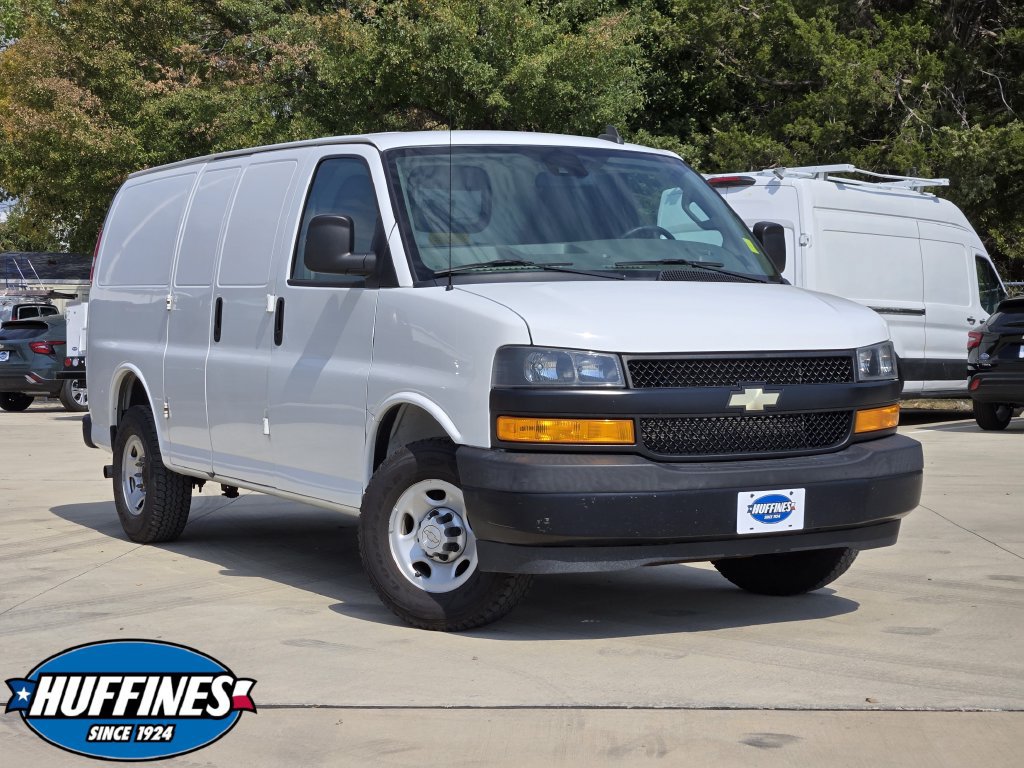 Used 2019 Chevrolet Express 2500 RWD image 1