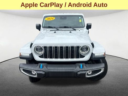 Used 2024 Jeep Wrangler Unlimited Sahara AWD/4WD image 4