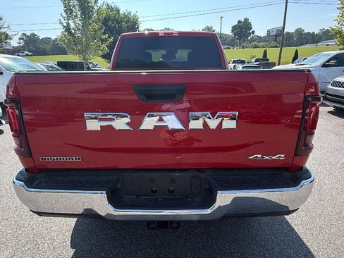 Used 2026 RAM 2500 Big Horn AWD/4WD image 9