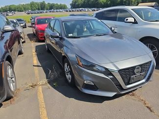 Used 2022 Nissan Altima 2.5 S FWD video 1