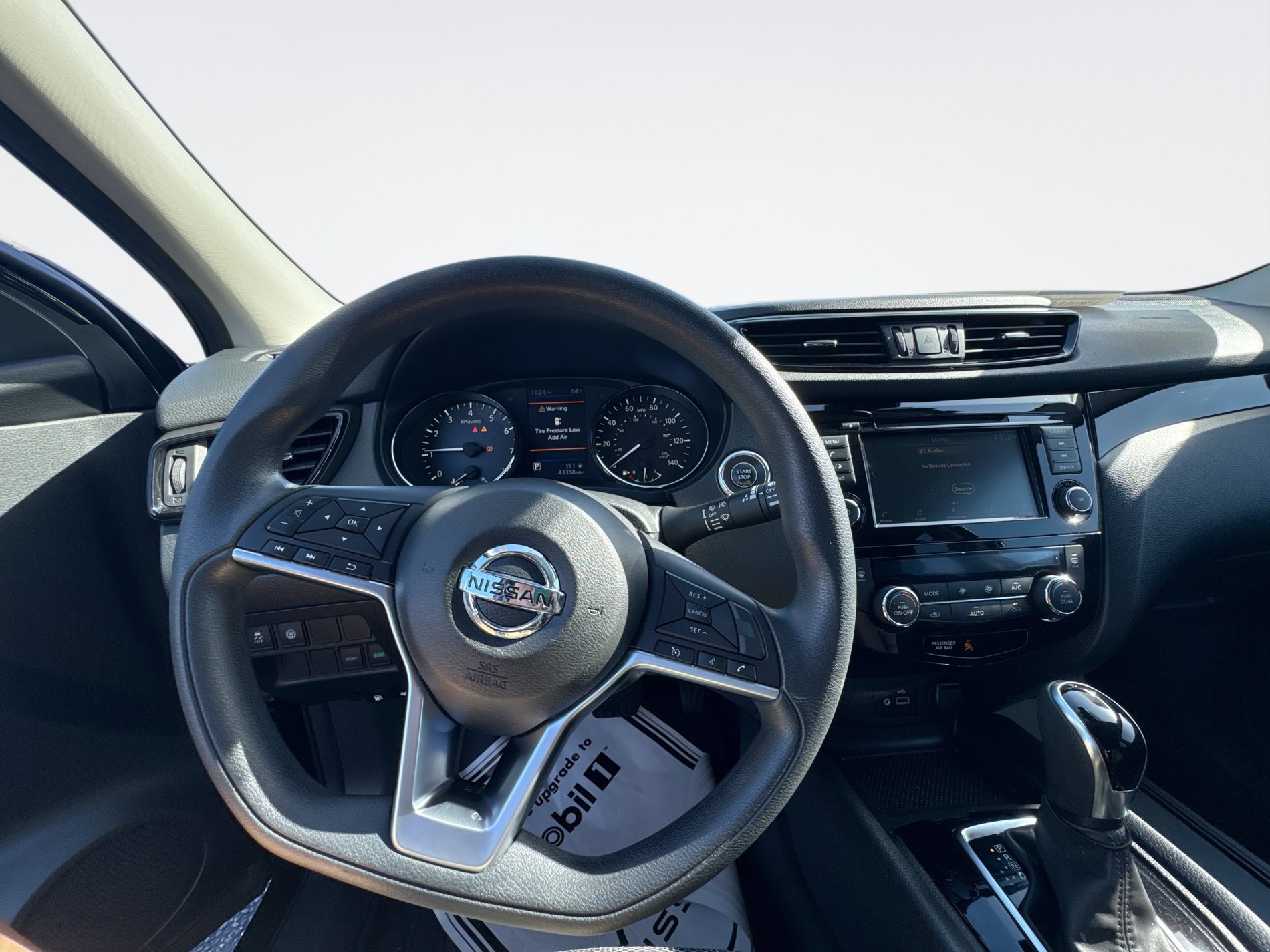 Used 2020 Nissan Rogue Sport SV FWD image 16