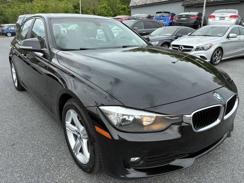 Used 2013 BMW 320i xDrive Sedan AWD/4WD image 3