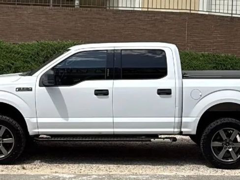 Used 2016 Ford F150 XLT w/ Trailer Tow Package AWD/4WD image 2