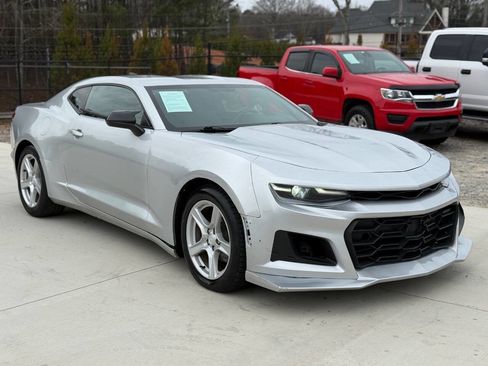 Used 2019 Chevrolet Camaro LT image 1