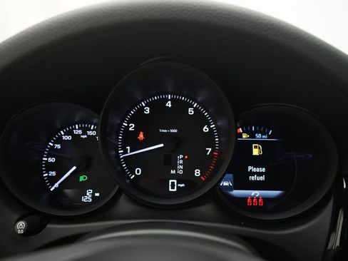 Certified 2026 Porsche Macan image 24