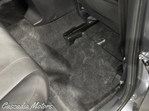 Used 2018 Subaru Impreza 2.0i AWD/4WD image 24